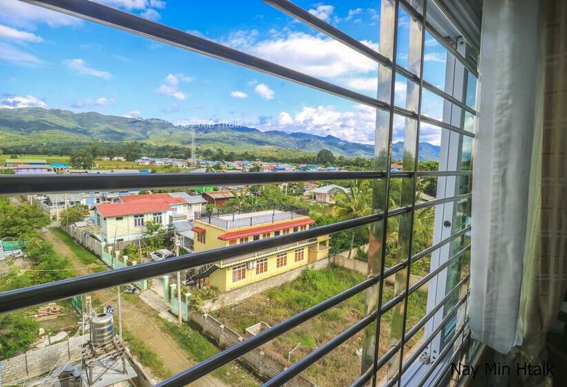 اتاق لوکس, Golden Gum Kino Hotel Nyaung Shwe