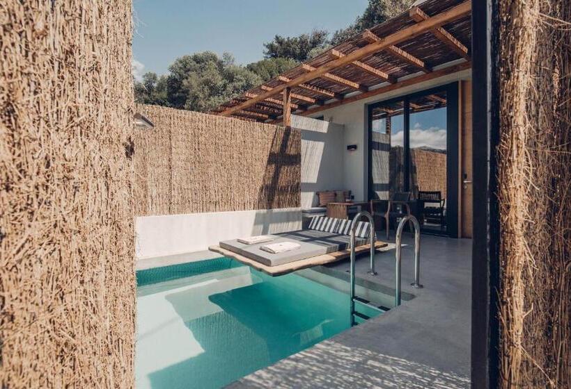 Premium room w/ mountain view, Monastery Estate Retreat