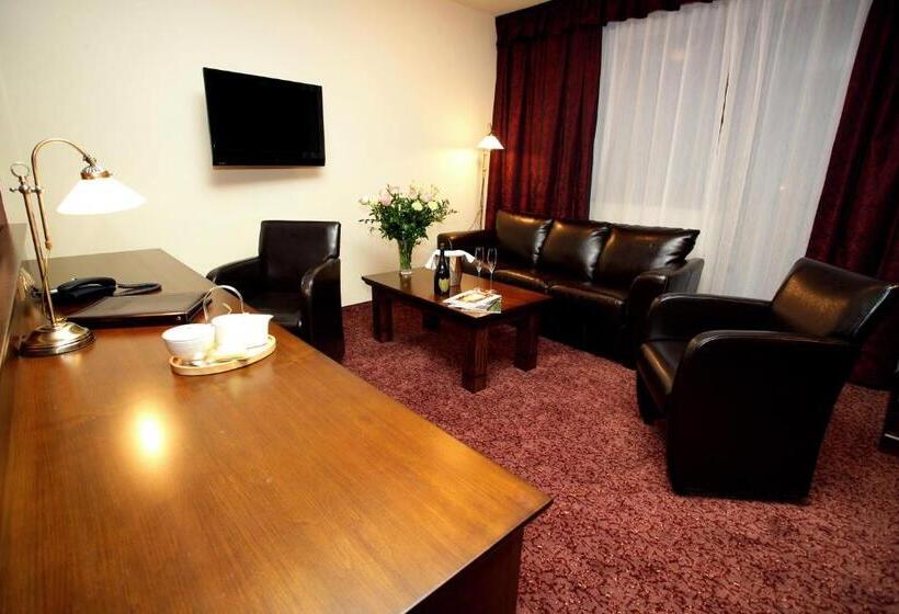 سوئیت پریمیوم, Aplend Wellness Hotel Borovica
