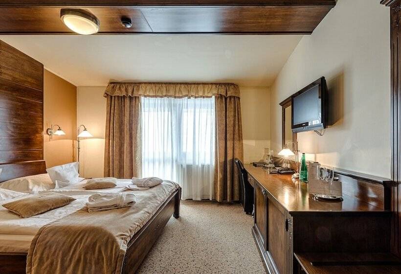 سوئیت پریمیوم, Aplend Wellness Hotel Borovica