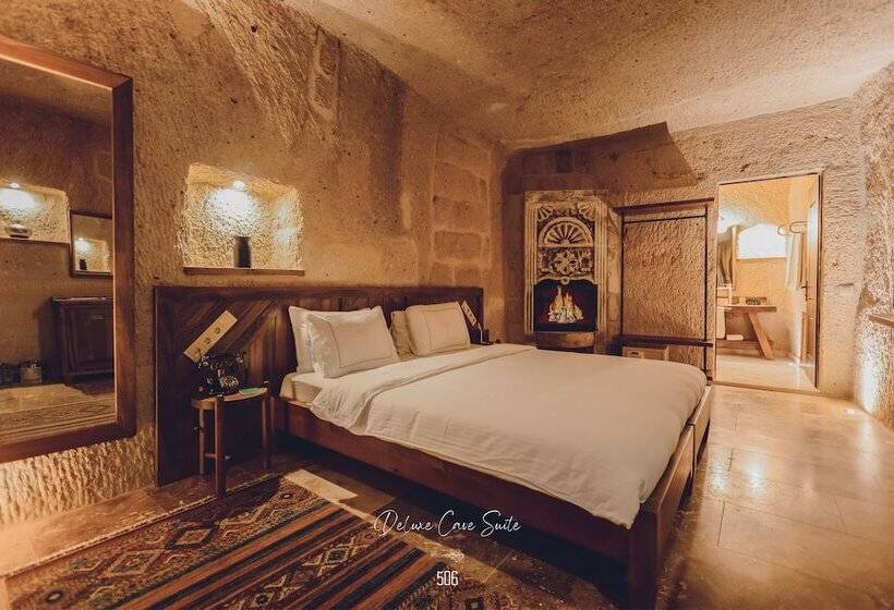 سوییت لوکس, Nino Cave Suites
