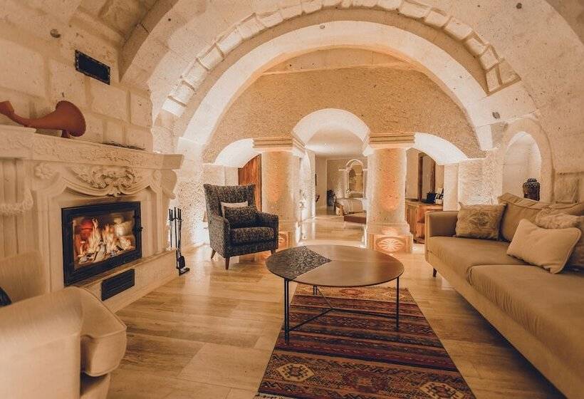 سوییت, Nino Cave Suites