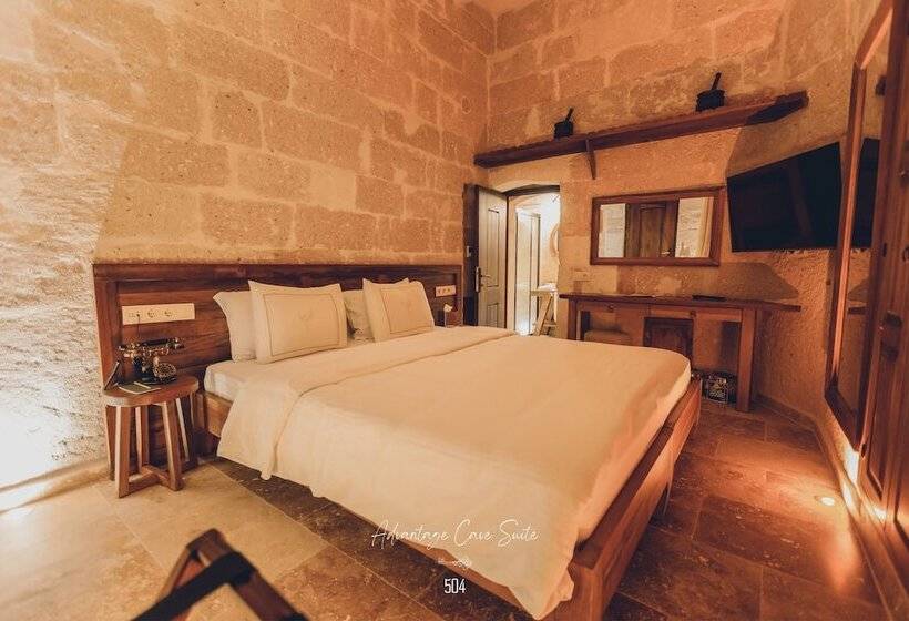 سوییت, Nino Cave Suites