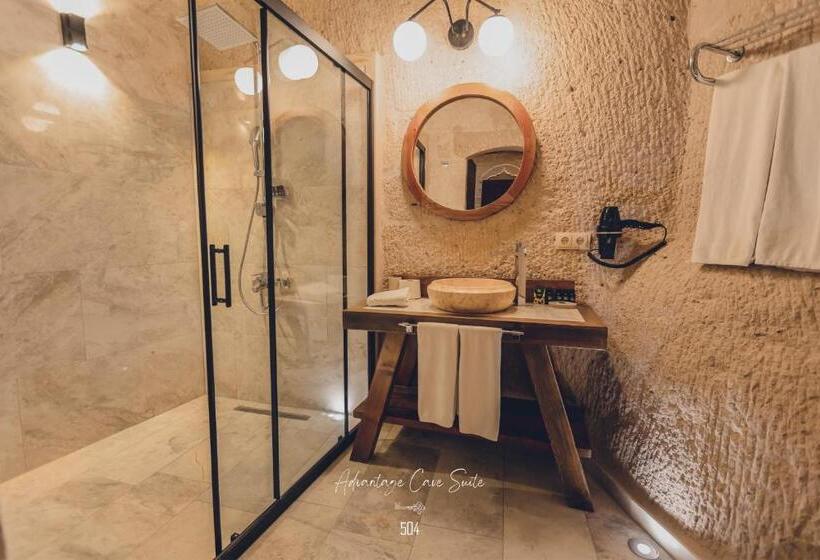 سوییت, Nino Cave Suites