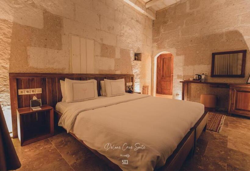 سوییت لوکس, Nino Cave Suites