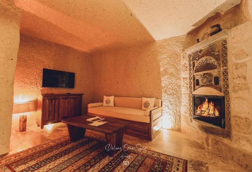 سوییت لوکس, Nino Cave Suites