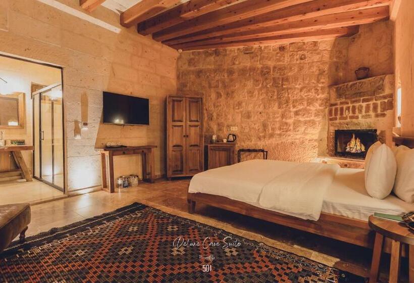 سوییت لوکس, Nino Cave Suites