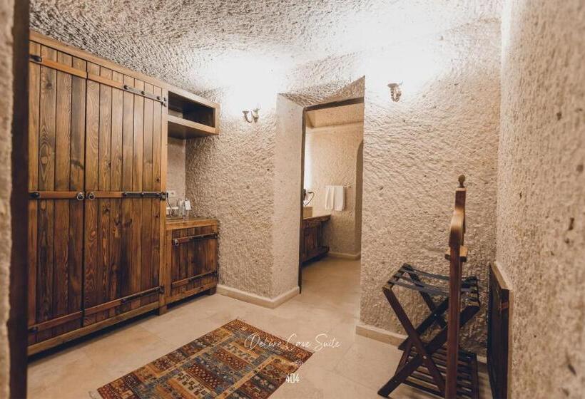 سوییت لوکس, Nino Cave Suites