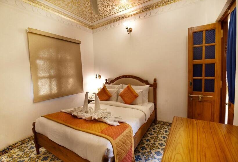 اتاق لوکس, Nirbana Palace   A Heritage Hotel And Spa