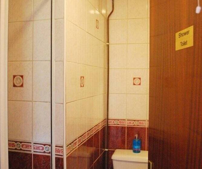 اتاق استاندارد یک تخته با سرویس بهداشتی مشترک, Clift Guest House