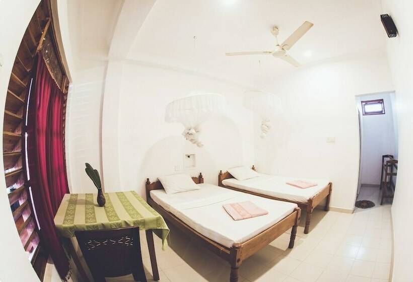 اتاق عادی با تخت دوبل, Rupa S Hotel Arugambay
