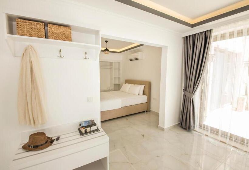 سوئیت جونیور با چشم‌انداز باغ, Cedrus Suites