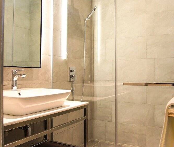 اتاق لوکس, Amigo Hotel Miri
