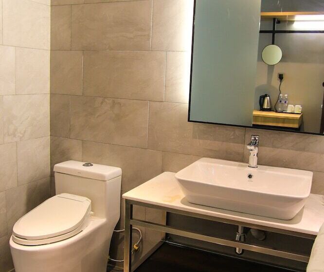 اتاق لوکس, Amigo Hotel Miri