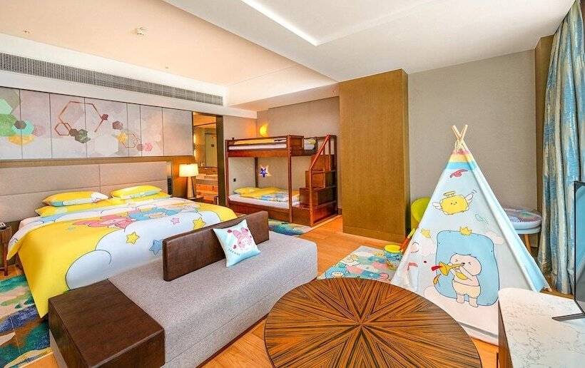 اتاق پرمیوم, Crowne Plaza Beihai Silver Beach, An Ihg