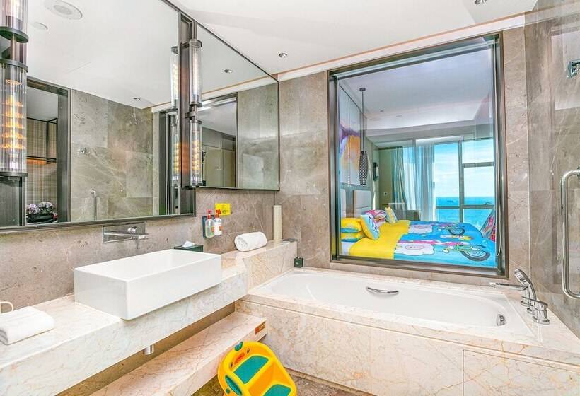 اتاق پرمیوم, Crowne Plaza Beihai Silver Beach, An Ihg