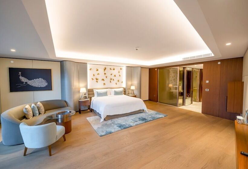 اتاق استاندارد با تخت دوبل و چشم‌انداز دریا, Reges, A Luxury Collection Resort & Spa, Cesme