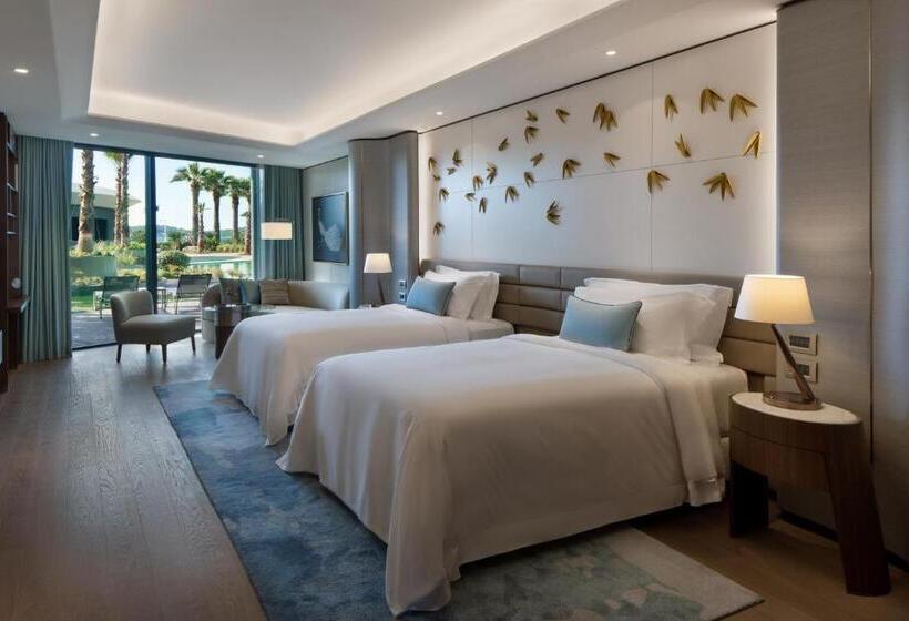 اتاق لوکس با تخت بزرگ, Reges, A Luxury Collection Resort & Spa, Cesme