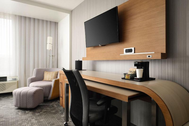 اتاق سوپریور با تخت بزرگ, U  Homehotel Nakhonpanom