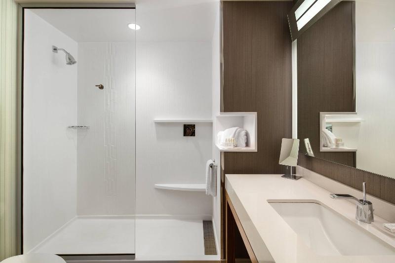 اتاق سوپریور با تخت بزرگ, U  Homehotel Nakhonpanom