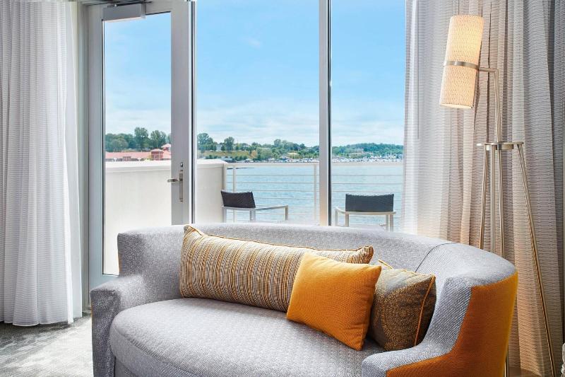 اتاق سوپریور با تخت بزرگ, U  Homehotel Nakhonpanom