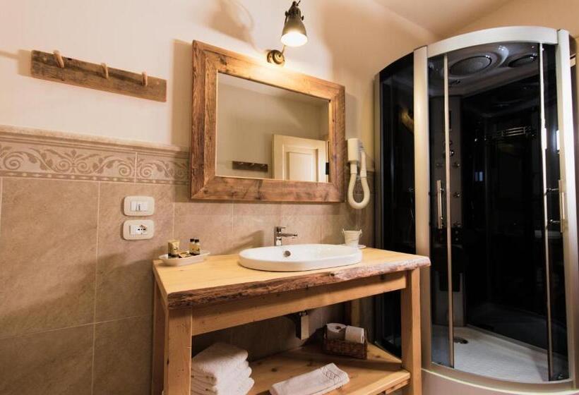اتاق لوکس, Agriturismo Milord