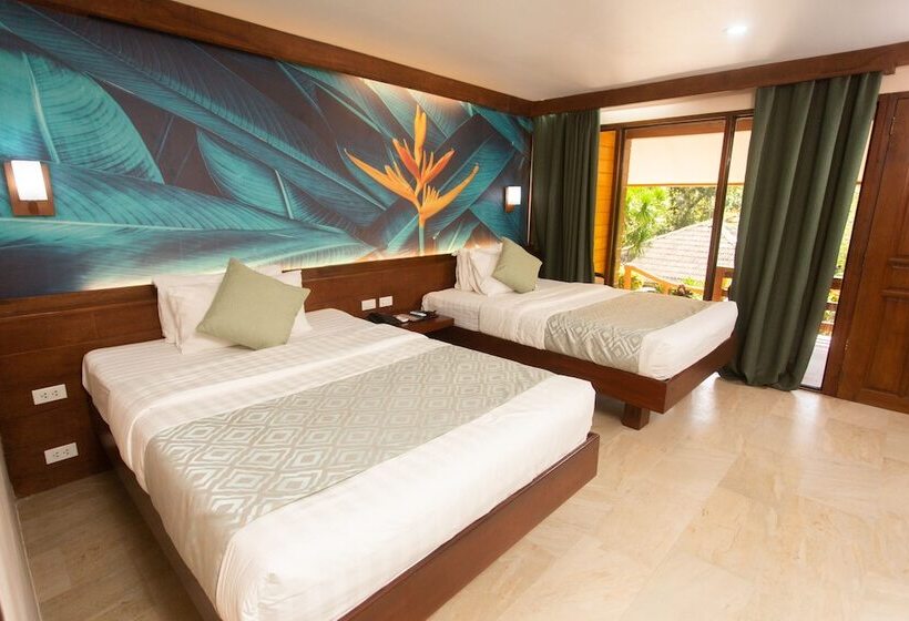 اتاق لوکس, Dakak Park & Beach Resort