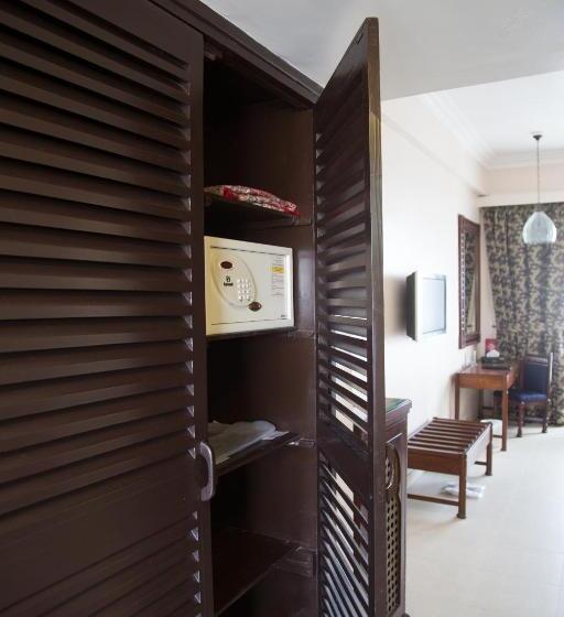سوییت سوپریور, Beach Luxury