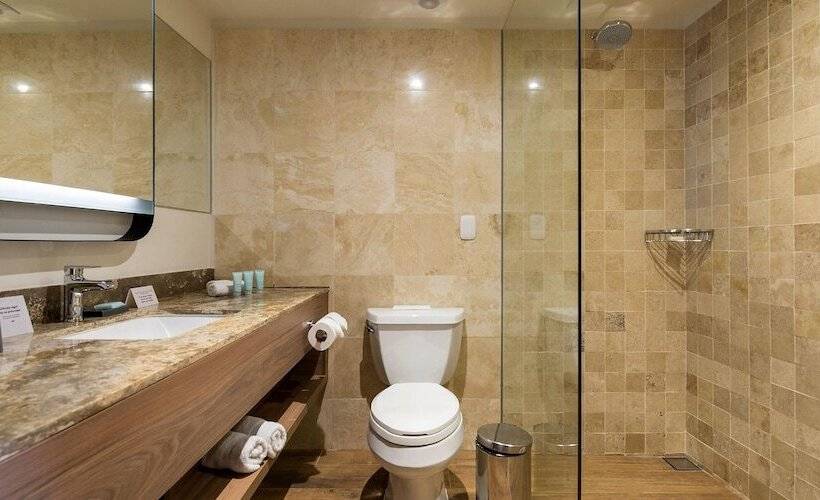 标准间, Crowne Plaza Lima, An Ihg