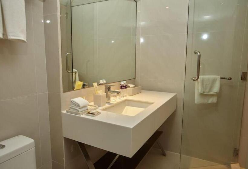 デラックスルーム, Quest Plus Conference Center Clark