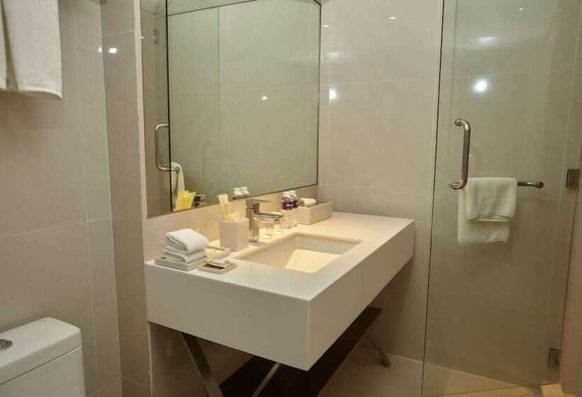 デラックスルーム, Quest Plus Conference Center Clark