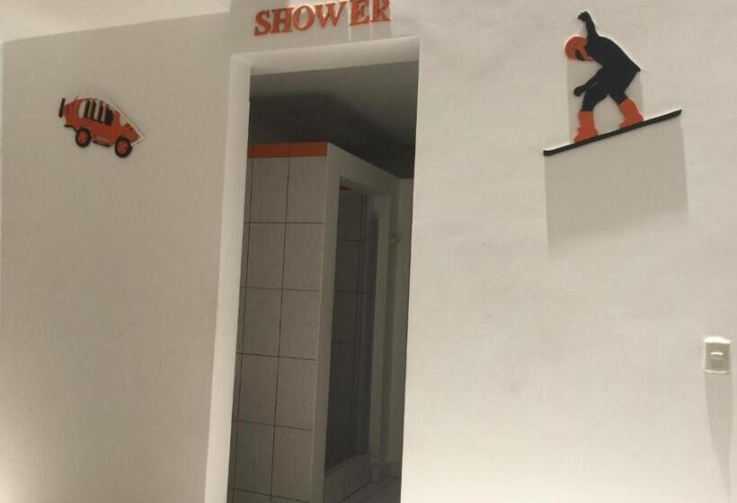 تختخواب در اتاق مشترک, Paracas Backpackers House