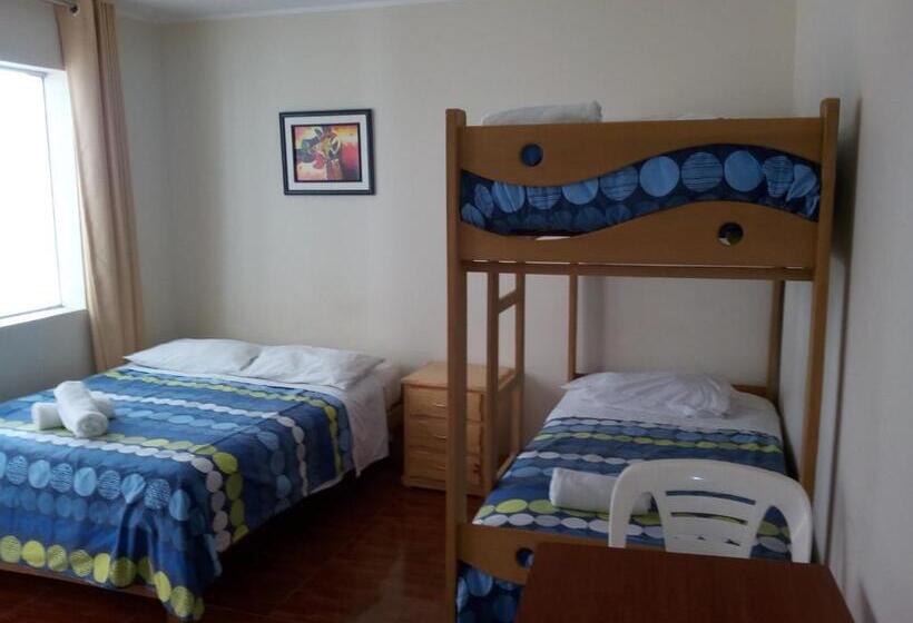 اتاق استاندارد چهار تخته, Paracas Backpackers House