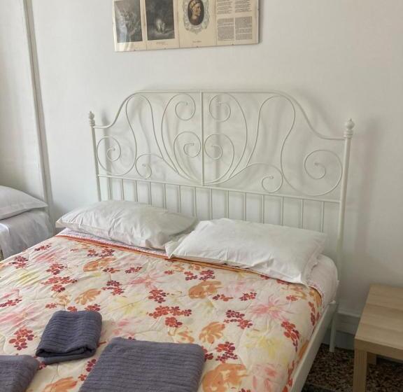 Standard room with outdoor bath, Guest House Roma