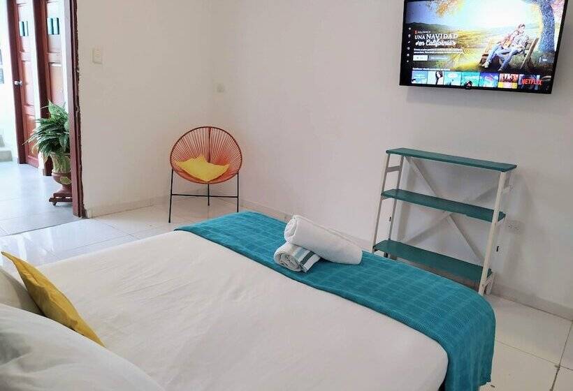 اتاق لوکس, Bona Vida Hostel
