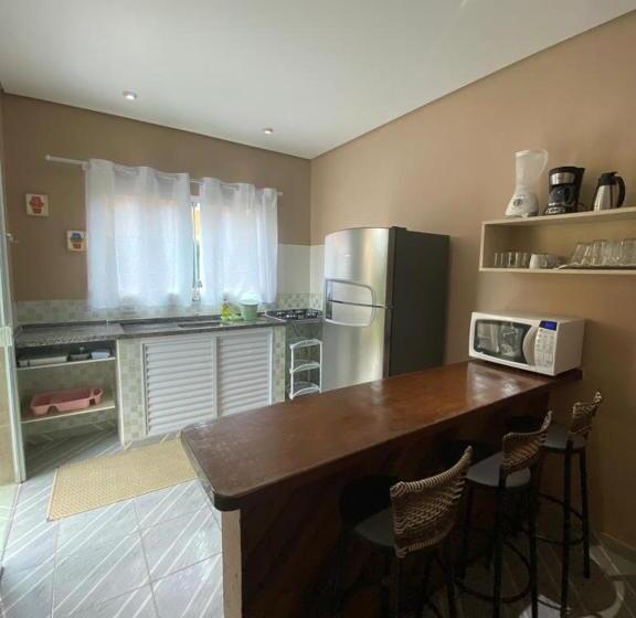 اتاق پریمیوم چهارنفره, Mares De Camburizinho
