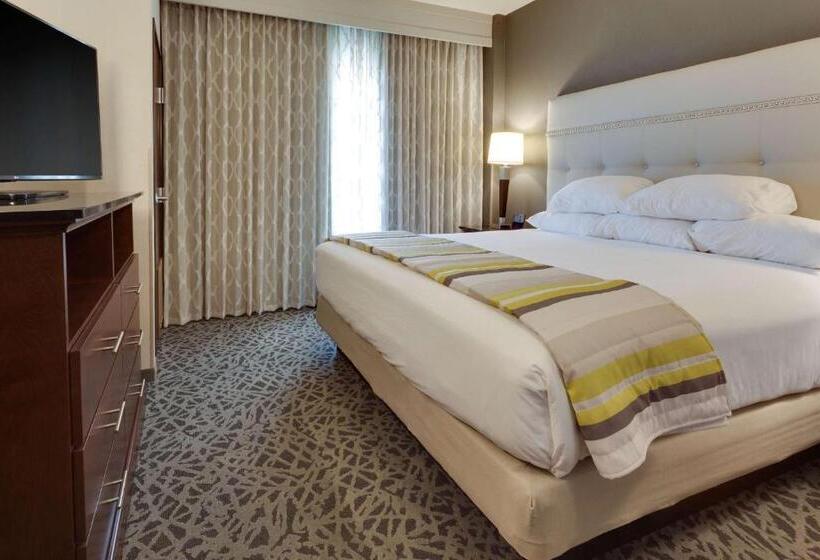 Deluxe Suite King Bed, Drury Plaza Hotel Cape Girardeau Conference Center