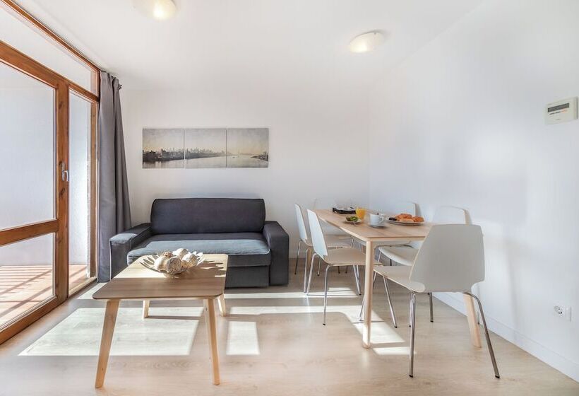 آپارتمان ممتاز دوخوابه رو به دریا, Agaró Cambrils Apartments