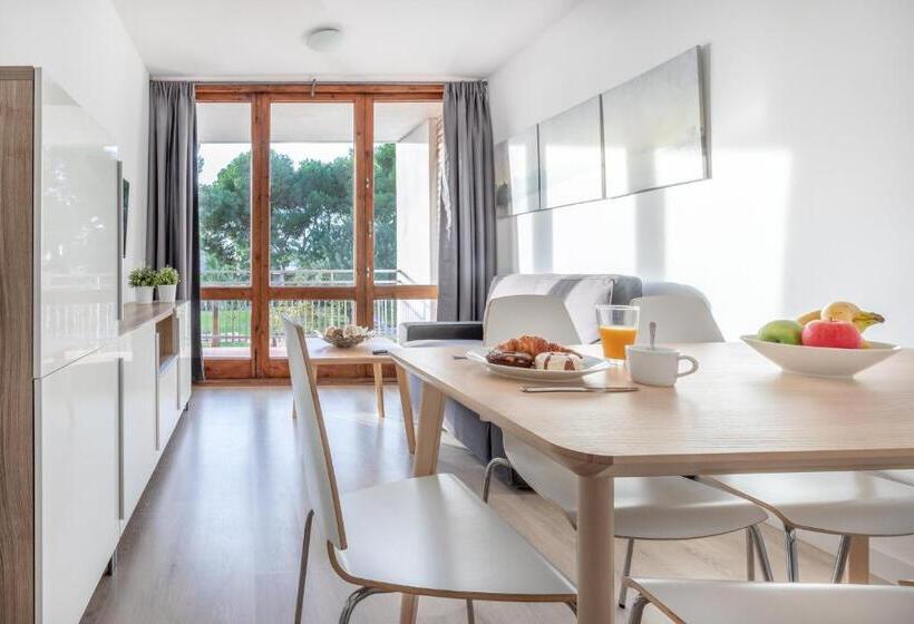 2 Bedroom Deluxe Apartment Sea View, Agaró Cambrils Apartments