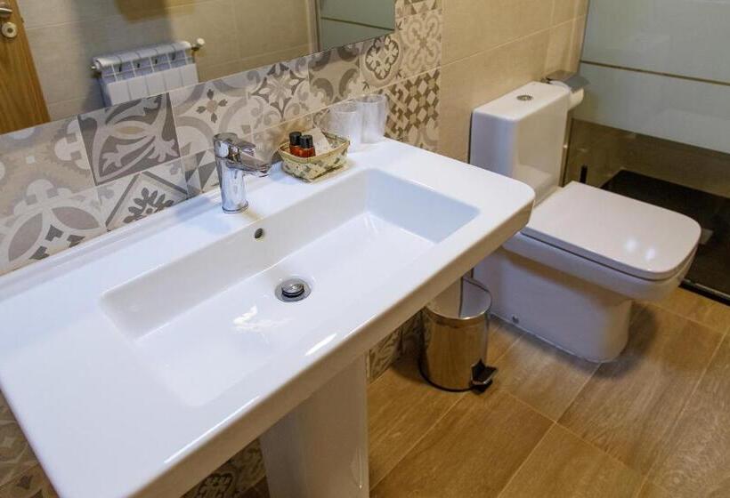 اتاق استاندارد با بالکن, Casa Baran