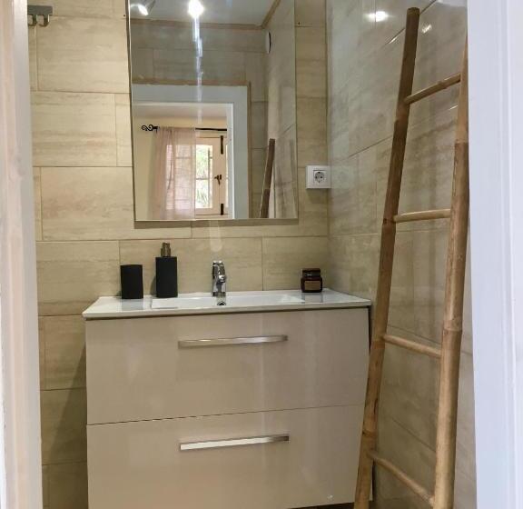 اتاق استاندارد با بالکن و چشم‌انداز دریا, Casa Doramas Vv