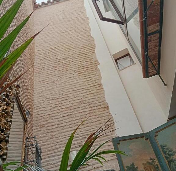 اتاق سوپریور سه تخته, Hostal Casa Del Buen Viaje