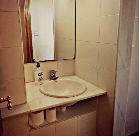 家庭公寓, Hospedium Hotel Venta Sant Jordi