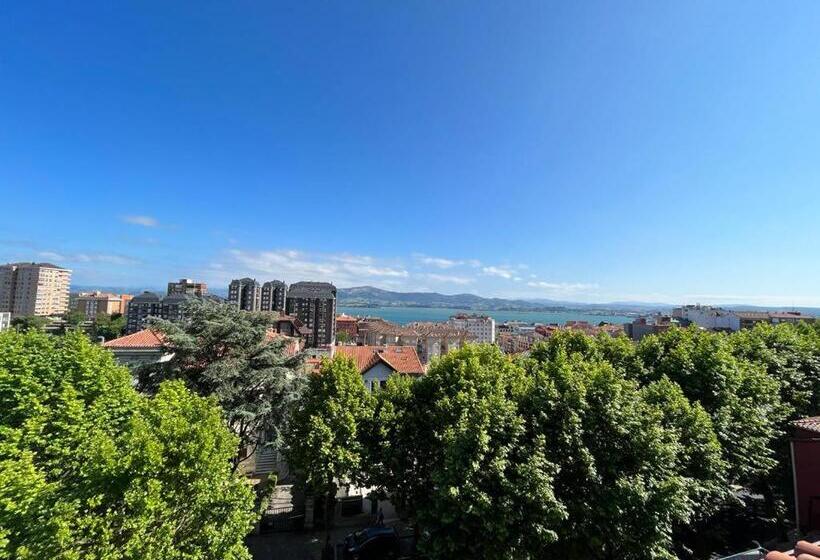 Deluxe Suite Sea View, Royal Suite Santander