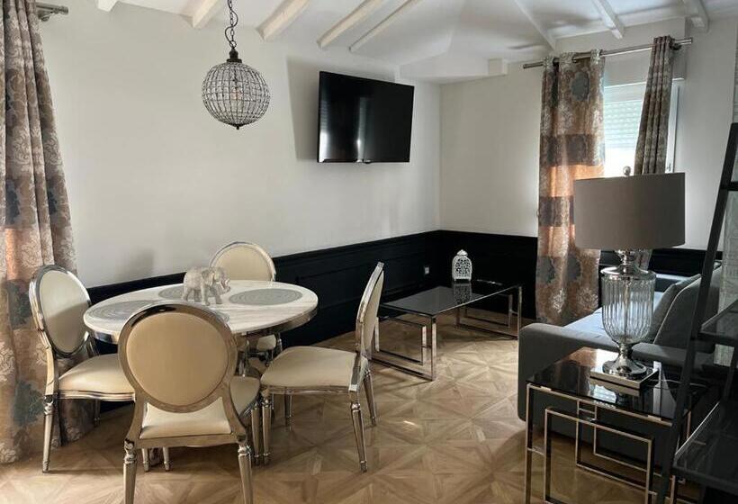 سوییت لوکس, Royal Suite Santander
