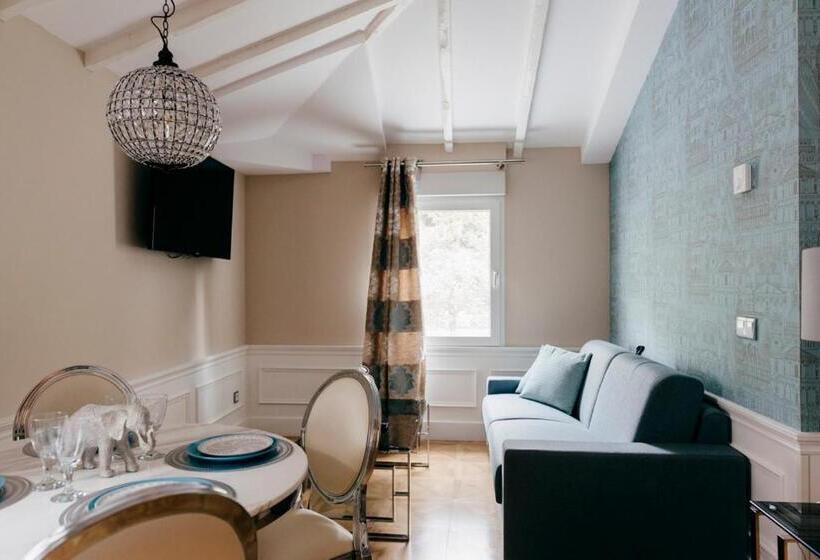 سوییت لوکس, Royal Suite Santander
