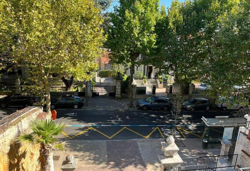 اتاق استاندارد اینتریور, Royal Suite Santander