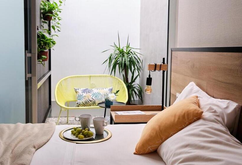 اتاق استاندارد اینتریور, Sweet Sevilla Suites
