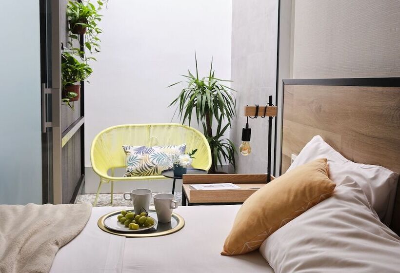 اتاق استاندارد اینتریور, Sweet Sevilla Suites