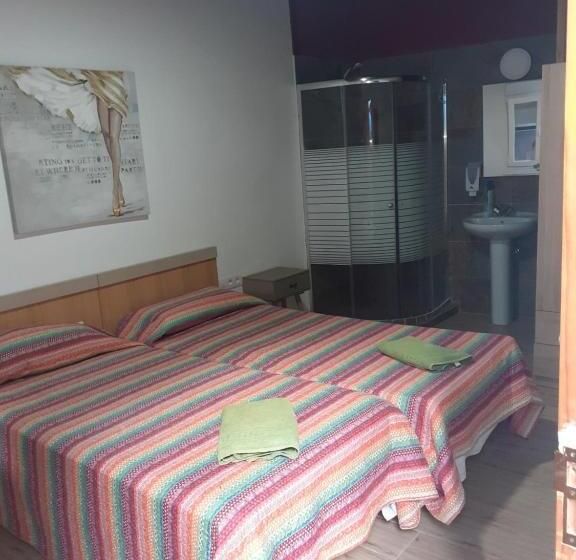 اتاق لوکس, Casa Rural La Cruz
